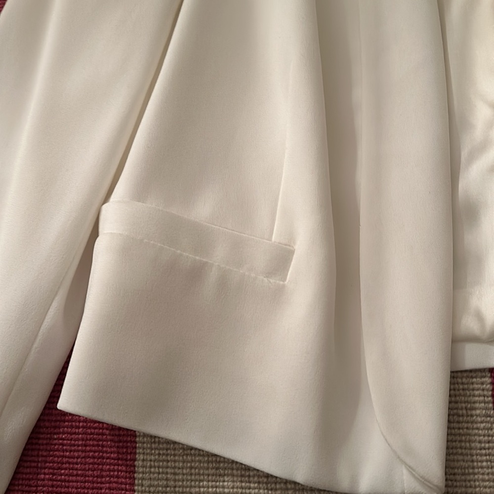 Alice and Olivia tux blazer - Picture 3 of 7